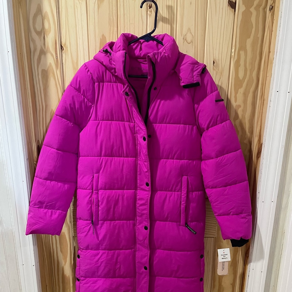 Gorgeous BCBGeneration Hooded Puffer Coat in Hot Pink